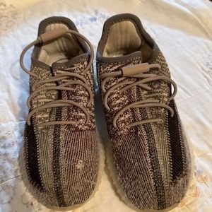 Kids Yeezy 350 Boost V2 size 10K